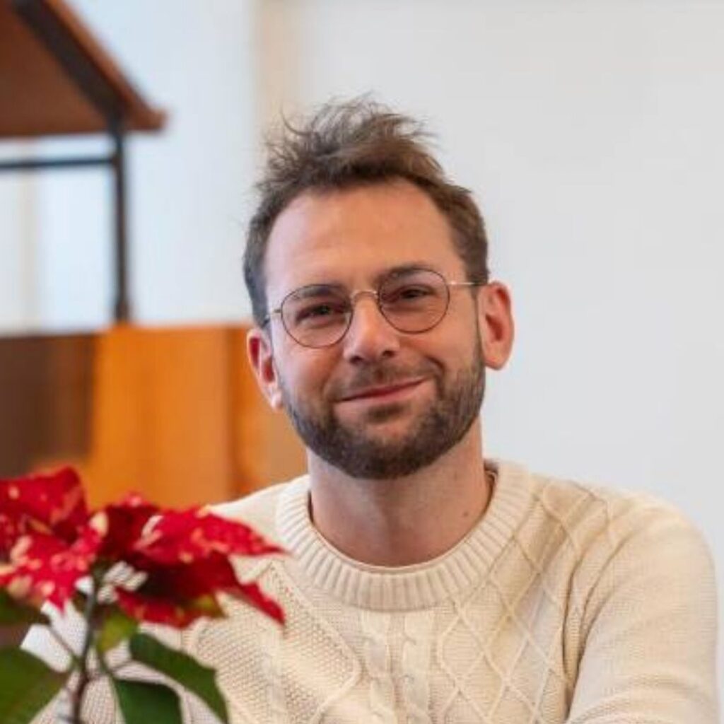 Pfarrer Marcus Hütter Portrait 2025